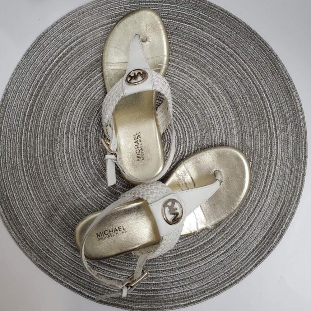 🔥4/$25 MICHAEL KORS GIRLS SANDALS FLIP FLOPS, 2